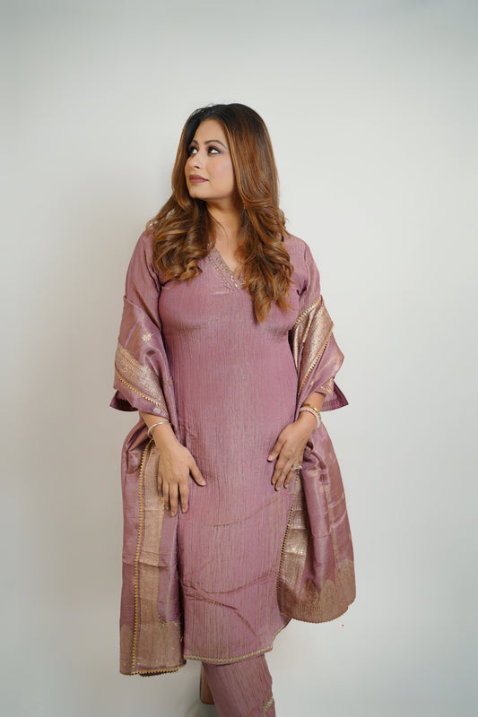 Old Rose Zari Border Suit