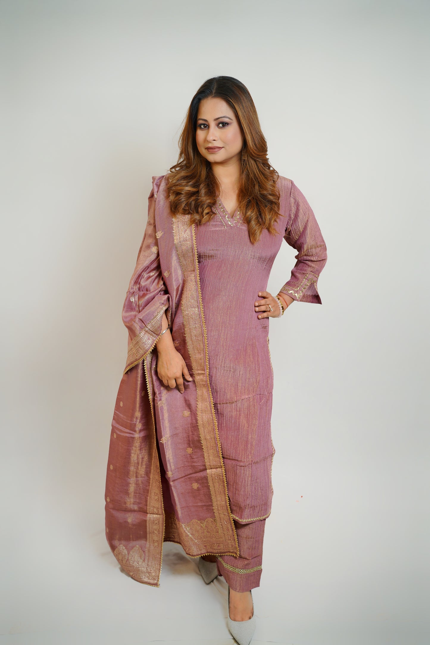 Old Rose Zari Border Suit